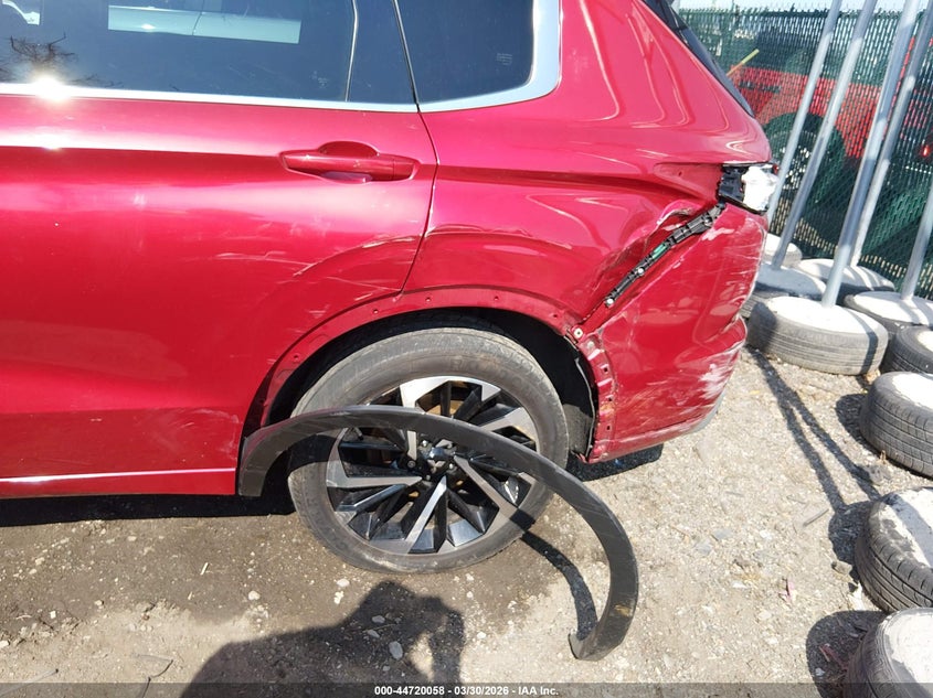 2022 Mitsubishi Outlander VIN JA4J4VA89NZ090742 IAAI salvage auction — LEFT SIDE, Salvage - Greater Than 75% (Maryland), sold $6,200 on 2026-07-30 (photo 6)