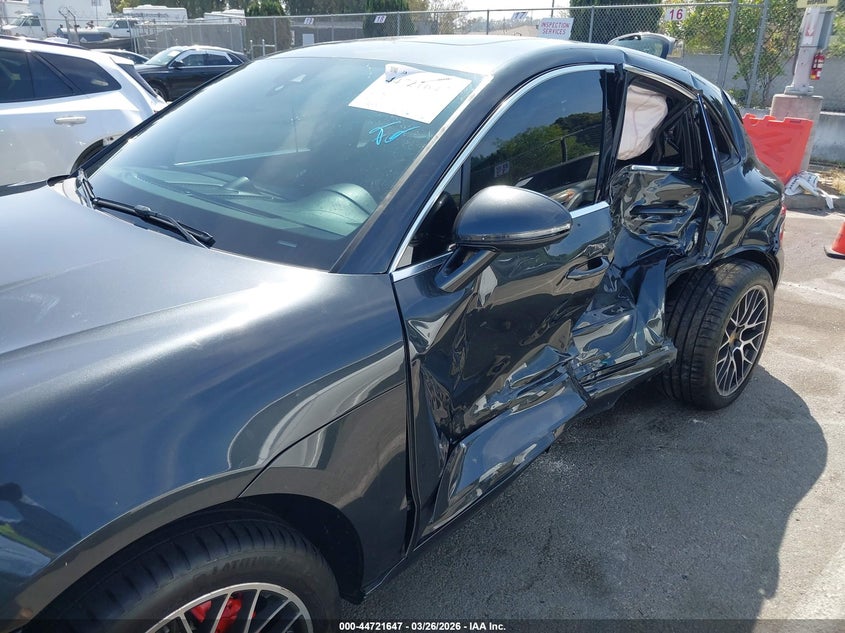 2017 Porsche Macan VIN WP1AF2A53HLB60455 IAAI salvage auction — LEFT SIDE, Salvage (California), sold $6,600 on 2026-08-02 (photo 6)