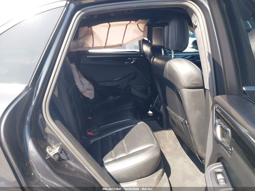 2017 Porsche Macan VIN WP1AF2A53HLB60455 IAAI salvage auction — LEFT SIDE, Salvage (California), sold $6,600 on 2026-08-02 (photo 8)