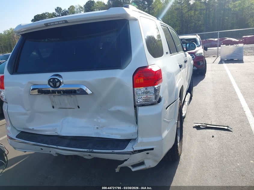2011 Toyota 4runner VIN JTEZU5JR7B5026909 IAAI salvage auction — REAR END, Salvage (North Carolina), sold $6,500 on 2026-07-15 (photo 4)