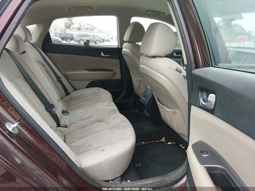 2016 Kia Optima VIN 5XXGT4L3XGG024091 IAAI salvage auction — FRONT END, Wait Title, sold $425 on 2026-07-21 (photo 8)