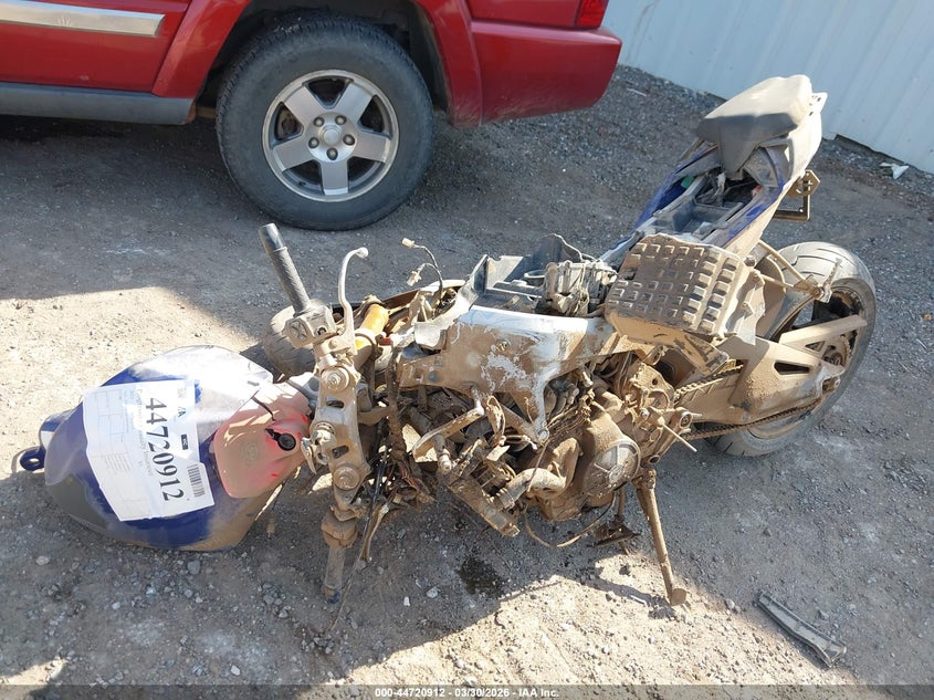 2021 Aprilia Rs VIN ZD4KSUA07MS000388 IAAI salvage auction — ROLLOVER, Clear (Oklahoma), sold $125 on 2026-07-14 (photo 2)