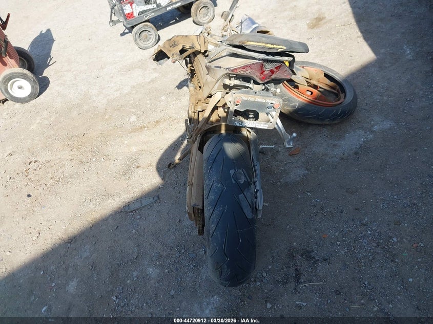 2021 Aprilia Rs VIN ZD4KSUA07MS000388 IAAI salvage auction — ROLLOVER, Clear (Oklahoma), sold $125 on 2026-07-14 (photo 6)