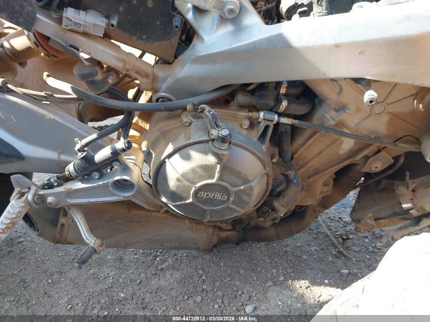 2021 Aprilia Rs VIN ZD4KSUA07MS000388 IAAI salvage auction — ROLLOVER, Clear (Oklahoma), sold $125 on 2026-07-14 (photo 8)