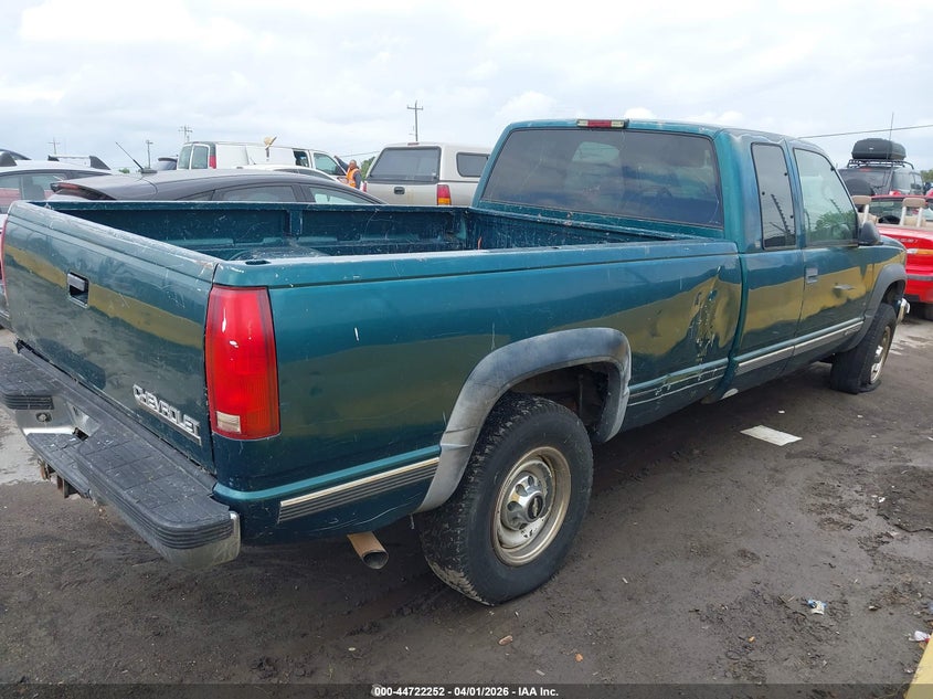 1998 Chevrolet C/k 2500 VIN 1GCGK29J1WE137539 IAAI salvage auction — LEFT & RIGHT, Salvage (California), sold $425 on 2026-07-09 (photo 4)