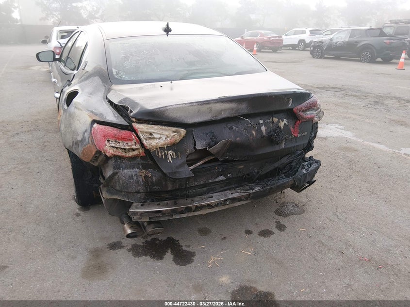 2018 Maserati Quattroporte VIN ZAM56YRA1J1281716 IAAI salvage auction — REAR END, Wait Title, sold $3,825 on 2026-07-06 (photo 6)