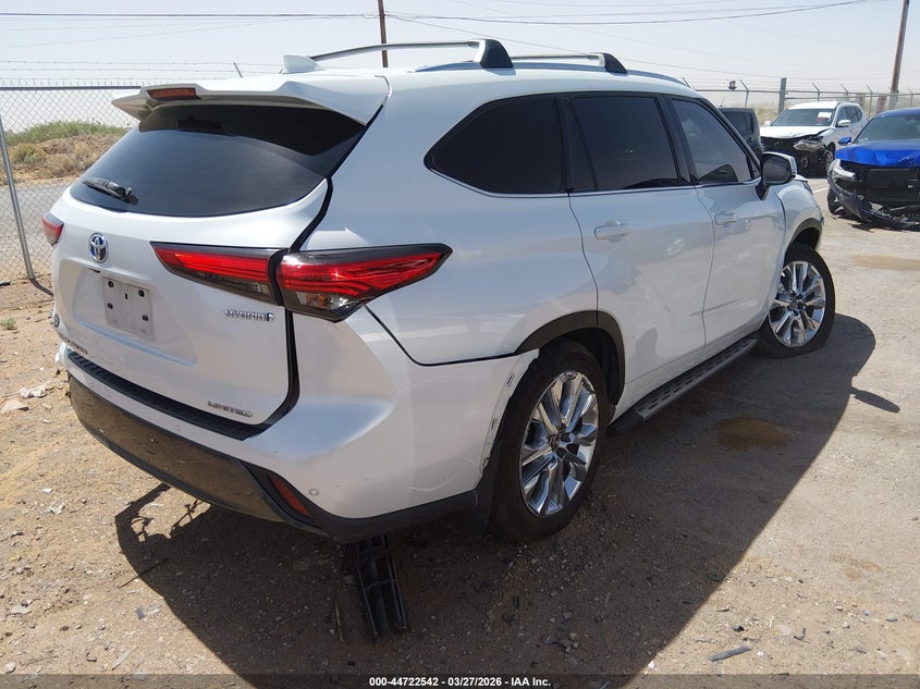2022 Toyota Highlander VIN 5TDYARAHXNS513477 IAAI salvage auction — LEFT FRONT, Original (Texas), sold $11,000 on 2026-07-22 (photo 4)