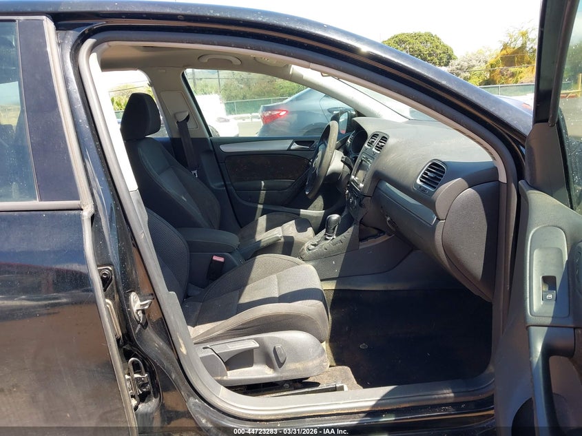 2012 Volkswagen Golf VIN WVWDB7AJ9CW344472 IAAI salvage auction — WATER/FLOOD, Salvage (Hawaii), sold $75 on 2026-08-04 (photo 5)