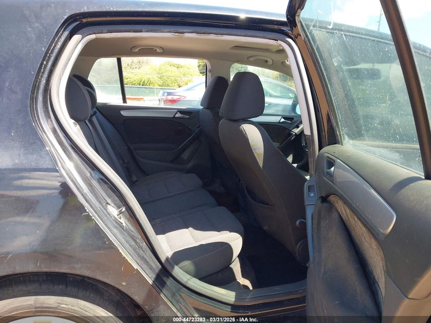 2012 Volkswagen Golf VIN WVWDB7AJ9CW344472 IAAI salvage auction — WATER/FLOOD, Salvage (Hawaii), sold $75 on 2026-08-04 (photo 8)