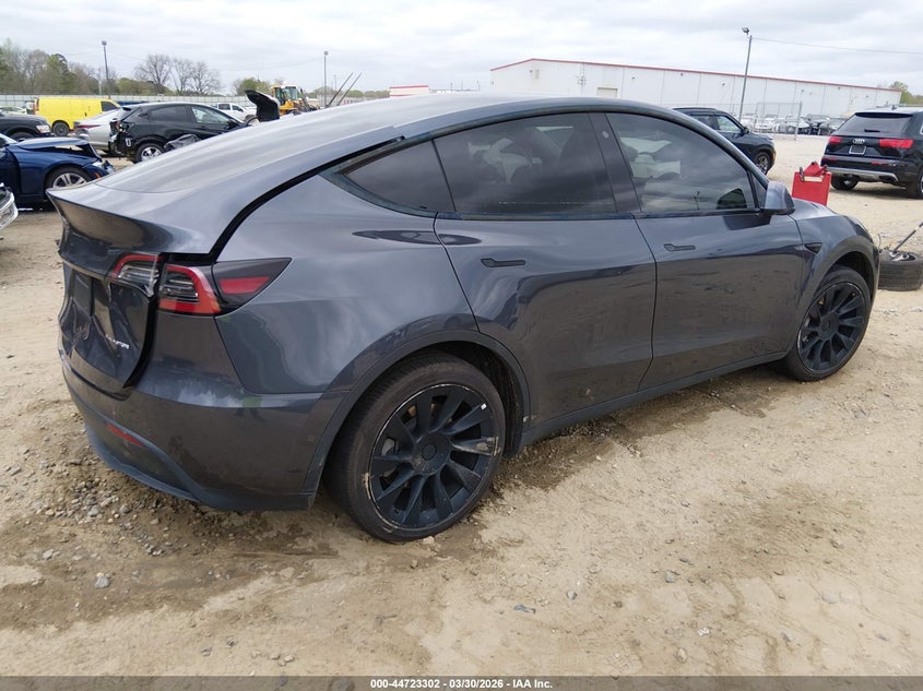 2020 Tesla Model y VIN 5YJYGDEFXLF000628 IAAI salvage auction — LEFT SIDE, Salvage (Georgia), sold $4,725 on 2026-07-09 (photo 4)