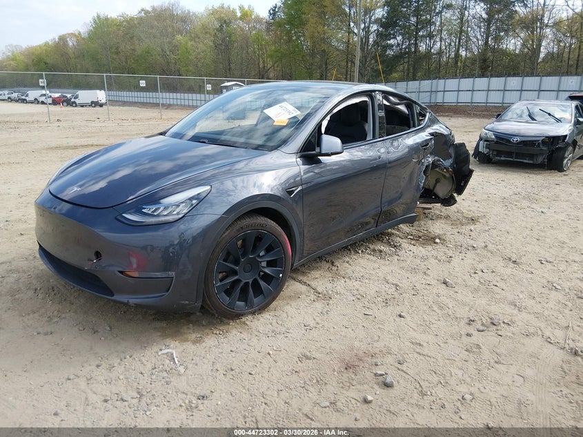 2020 Tesla Model y VIN 5YJYGDEFXLF000628 IAAI salvage auction — LEFT SIDE, Salvage (Georgia), sold $4,725 on 2026-07-09 (photo 2)
