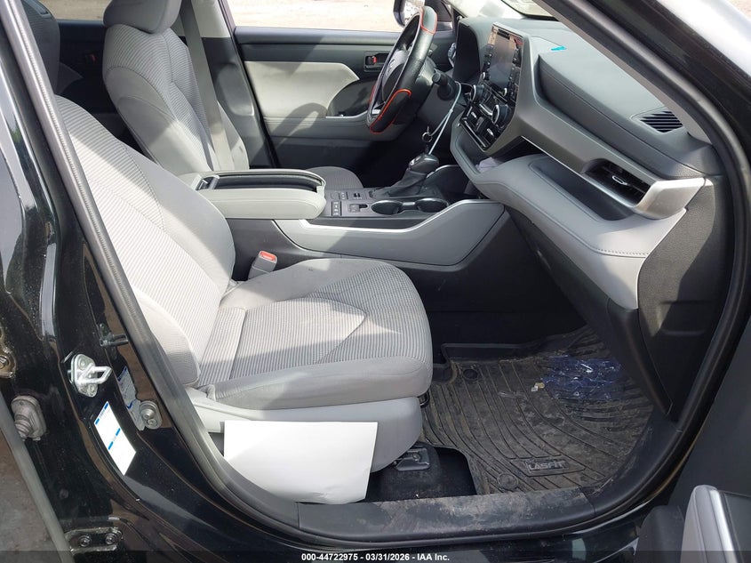 2020 Toyota Highlander VIN 5TDBZRBH7LS045265 IAAI salvage auction — LEFT SIDE, Mv-907A (New York), sold $10,200 on 2026-07-28 (photo 5)