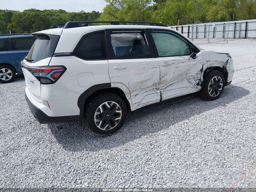 2025 Subaru Forester VIN JF2SLDDC9SH574839 IAAI salvage auction — RIGHT SIDE, Salvage (Alabama), sold $4,500 on 2026-07-16 (photo 4)