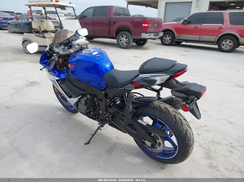 2026 Suzuki Gsx VIN JS1GR7MA8T7100854 IAAI salvage auction — FRONT END, Wait Title, sold $7,300 on 2026-07-13 (photo 3)