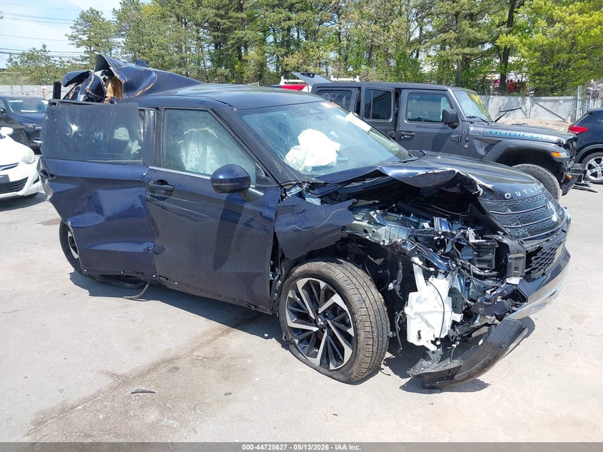 2022 Mitsubishi Outlander VIN JA4J4UA86NZ081913 IAAI salvage auction — BIO HAZARD, Mv-907A (New York), sold $1,925 on 2026-07-07 (photo 1)