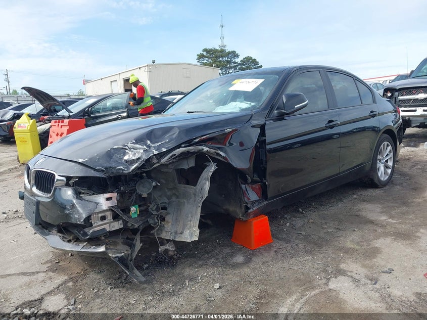 2016 BMW 3er VIN WBA8A3C56GK551392 IAAI salvage auction — FRONT END, Wait Title, sold $700 on 2026-07-29 (photo 6)
