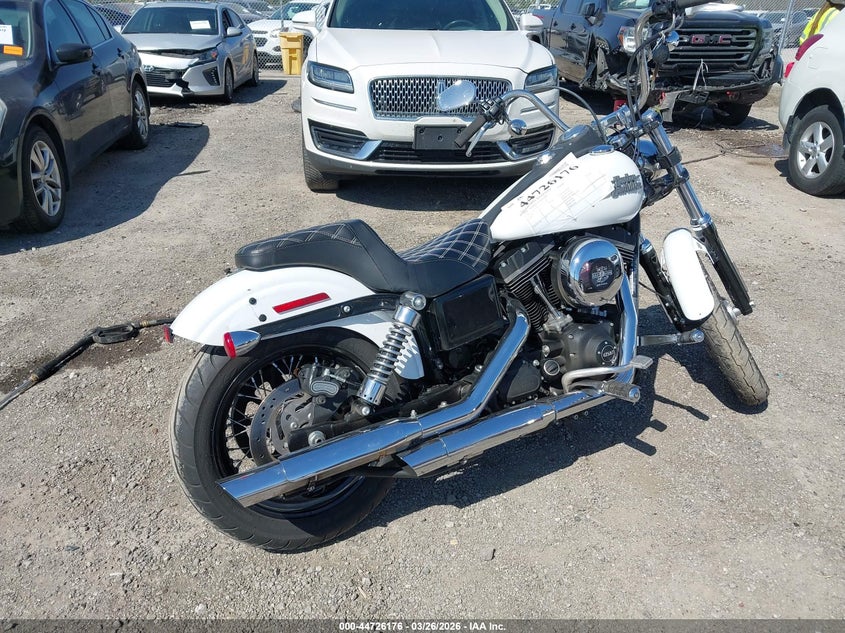 2016 Harley-davidson Street bob VIN 1HD1GXM17GC327174 IAAI salvage auction — UNKNOWN, Clear (Oklahoma), sold $1,100 on 2026-07-21 (photo 4)