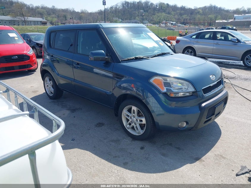 2011 Kia Soul VIN KNDJT2A21B7201570 IAAI salvage auction — REAR END, Salvage (Missouri), sold $525 on 2026-07-16 (photo 1)