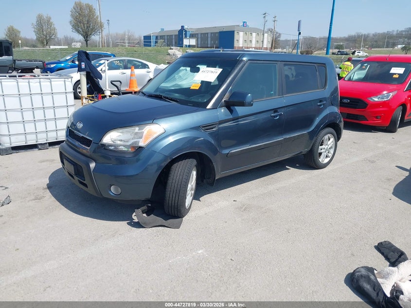 2011 Kia Soul VIN KNDJT2A21B7201570 IAAI salvage auction — REAR END, Salvage (Missouri), sold $525 on 2026-07-16 (photo 2)