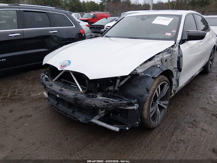 2019 BMW 3er VIN WBA5R7C55KFH13116 IAAI salvage auction — FRONT END, Wait Title, sold $11,400 on 2026-08-26 (photo 6)
