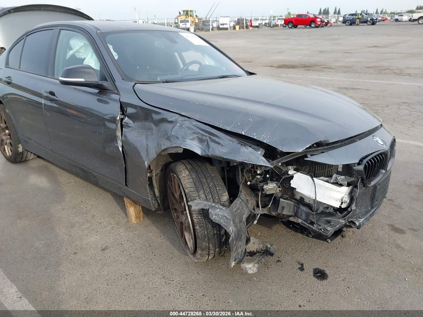 2014 BMW 3er VIN WBA3C1C56EK109332 IAAI salvage auction — RIGHT FRONT, Salvage (California), sold $25 on 2026-07-29 (photo 6)