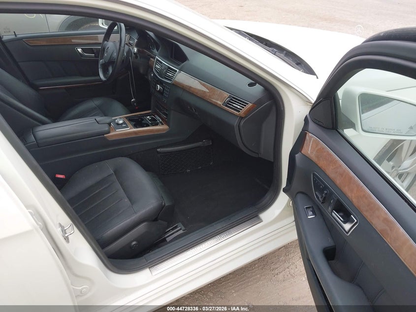 2012 Mercedes-benz E-klasse VIN WDDHF2EB9CA560949 IAAI salvage auction — LEFT FRONT, Clear (Tennessee), sold $4,100 on 2026-08-20 (photo 5)