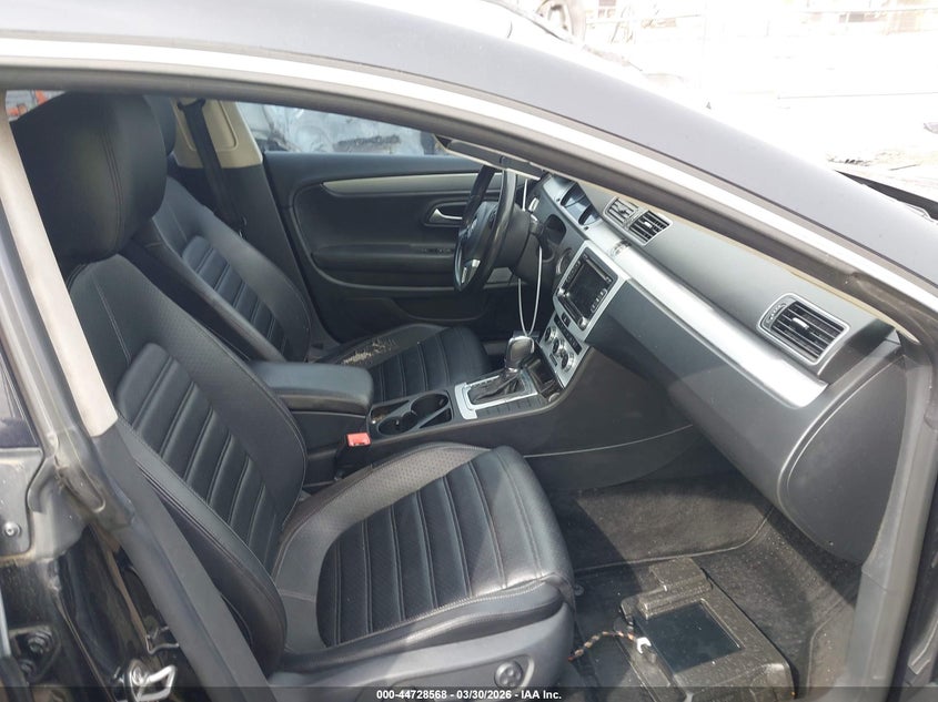 2013 Volkswagen Passat cc VIN WVWBP7AN3DE508060 IAAI salvage auction — RIGHT FRONT, Salvage (California), sold $700 on 2026-07-07 (photo 5)