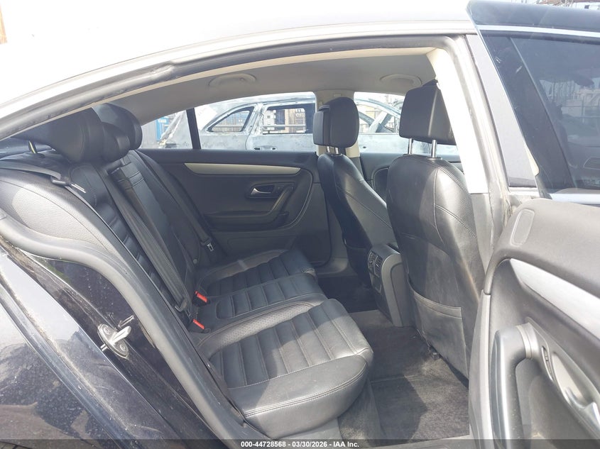 2013 Volkswagen Passat cc VIN WVWBP7AN3DE508060 IAAI salvage auction — RIGHT FRONT, Salvage (California), sold $700 on 2026-07-07 (photo 8)
