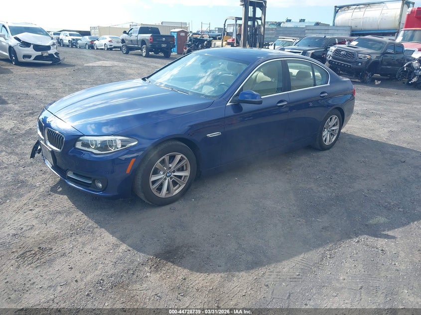 2015 BMW 5er VIN WBA5A5C56FD520886 IAAI salvage auction — RIGHT SIDE, Salvage (Hawaii), sold $500 on 2026-07-14 (photo 2)