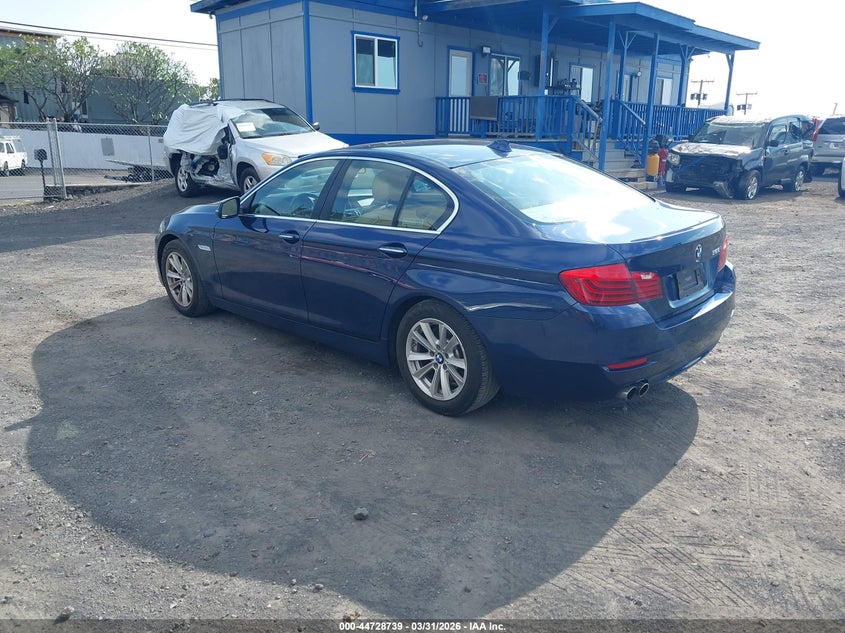 2015 BMW 5er VIN WBA5A5C56FD520886 IAAI salvage auction — RIGHT SIDE, Salvage (Hawaii), sold $500 on 2026-07-14 (photo 3)