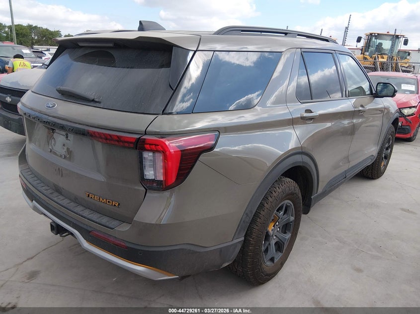 2026 Ford Explorer VIN 1FMUK8JHXTGA42715 IAAI salvage auction — LEFT SIDE, Original (Texas), sold $16,500 on 2026-07-28 (photo 4)