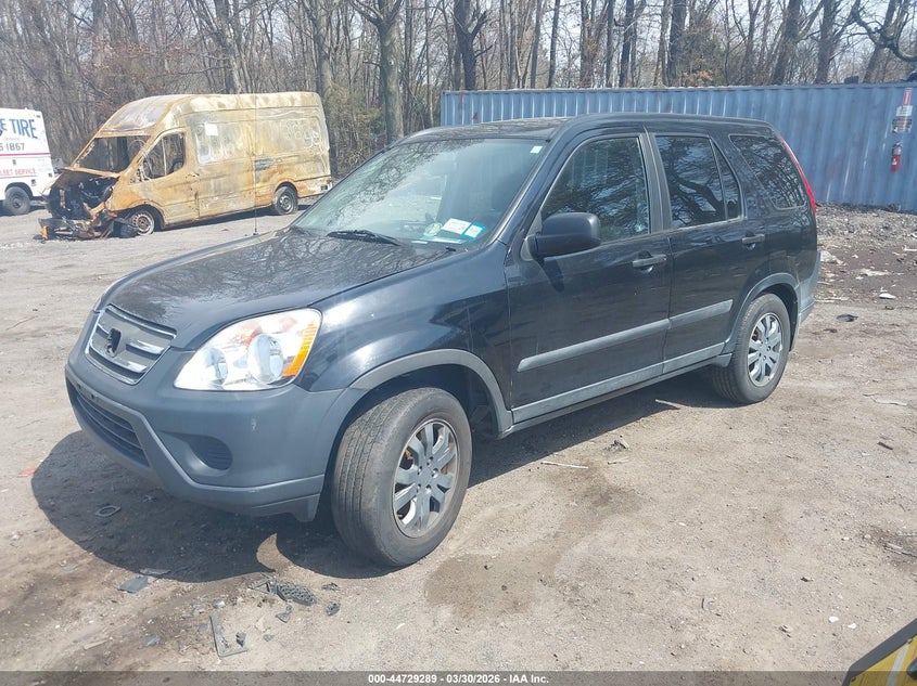 2005 Honda Cr-v VIN SHSRD78815U304633 IAAI salvage auction — NORMAL WEAR, Clear (New York), sold $675 on 2026-07-28 (photo 2)