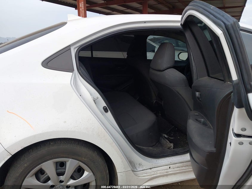 2022 Toyota Corolla VIN 5YFEPMAE7NP364044 IAAI salvage auction — RIGHT FRONT, Wait Title, sold $3,550 on 2026-08-02 (photo 8)