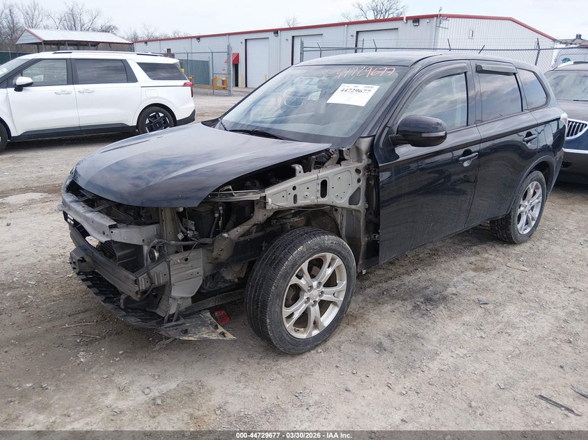 2015 Mitsubishi Outlander VIN JA4AZ3A38FZ010858 IAAI salvage auction — FRONT END, Salvage (Kentucky), sold $750 on 2026-07-23 (photo 2)