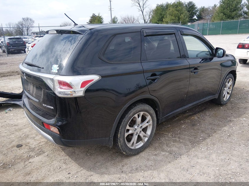 2015 Mitsubishi Outlander VIN JA4AZ3A38FZ010858 IAAI salvage auction — FRONT END, Salvage (Kentucky), sold $750 on 2026-07-23 (photo 4)