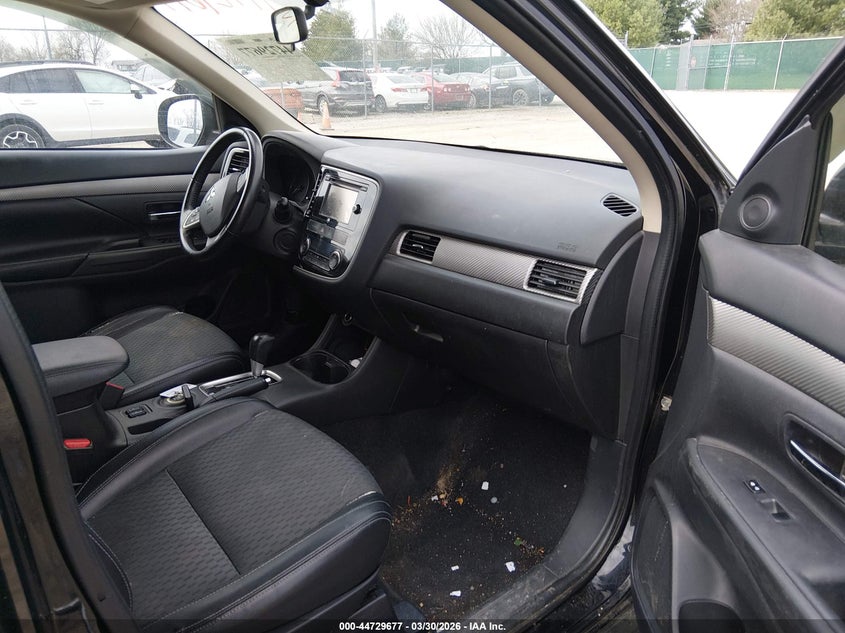 2015 Mitsubishi Outlander VIN JA4AZ3A38FZ010858 IAAI salvage auction — FRONT END, Salvage (Kentucky), sold $750 on 2026-07-23 (photo 5)