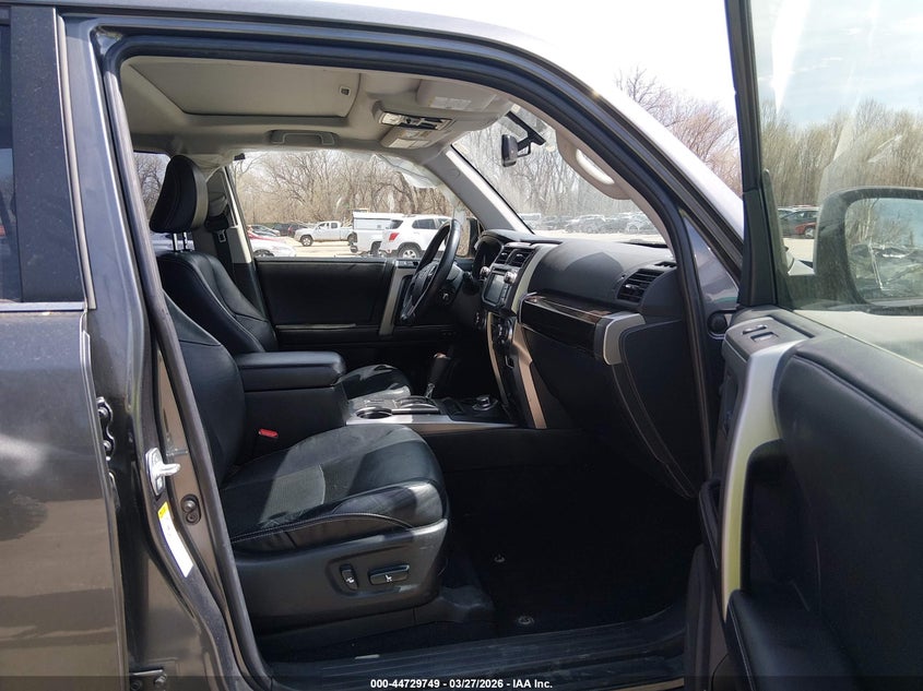 2014 Toyota 4runner VIN JTEBU5JR3E5190678 IAAI salvage auction — REAR END, Wait Title, sold $11,500 on 2026-07-29 (photo 5)