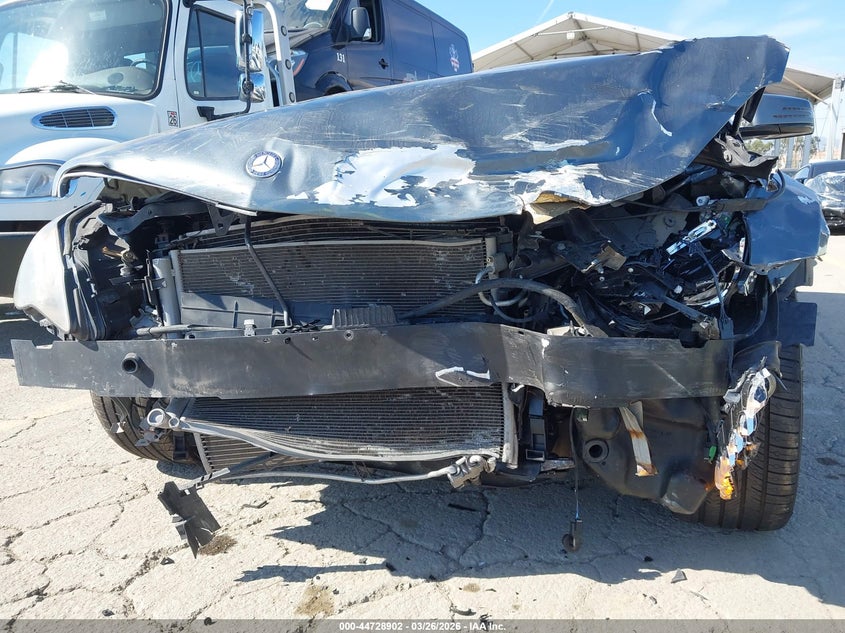 2017 Mercedes-benz E-klasse VIN WDDKJ6HB9HF352510 IAAI salvage auction — FRONT END, Salvage (California), sold $25 on 2026-07-29 (photo 6)