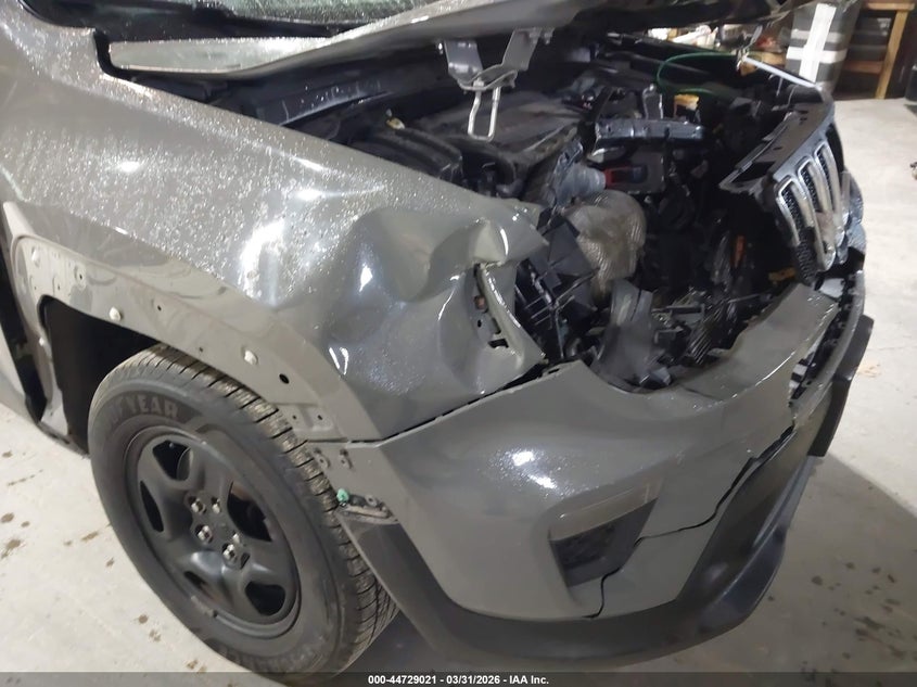2020 Jeep Renegade VIN ZACNJAAB7LPL22199 IAAI salvage auction — FRONT END, Wait Title, sold $800 on 2026-07-15 (photo 6)