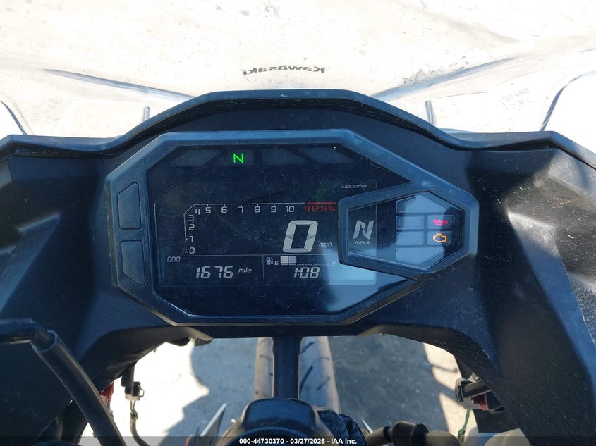 2025 Kawasaki Ninja VIN ML5EXGH19SDA53652 IAAI salvage auction — RIGHT SIDE, Wait Title, sold $1,300 on 2026-07-08 (photo 7)