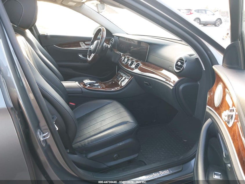 2019 Mercedes-benz E-klasse VIN WDDZF6JB1KA569273 IAAI salvage auction — FRONT END, Salvage (Nevada), sold $10,300 on 2026-07-29 (photo 5)