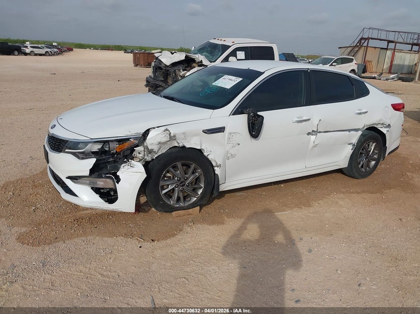 2019 Kia Optima VIN 5XXGT4L32KG350962 IAAI salvage auction — LEFT SIDE, Salvage (Texas), sold $1,775 on 2026-07-30 (photo 2)