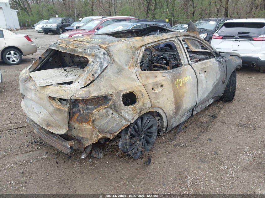 2025 Buick Envision VIN LRBFZME41SD006645 IAAI salvage auction — TOTAL BURN, Bill Of Sale (Indiana), sold $150 on 2026-07-15 (photo 4)