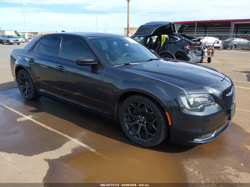 2019 Chrysler 300 VIN 2C3CCABG1KH559810 IAAI salvage auction — WATER/FLOOD, Salvage (Hawaii), sold $550 on 2026-08-18 (photo 1)