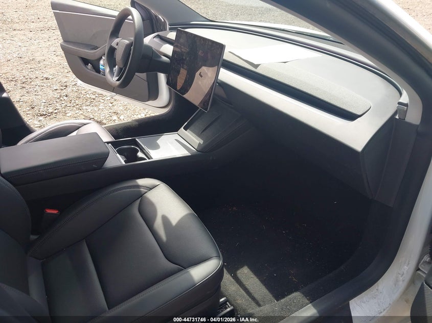 2025 Tesla Model 3 VIN 5YJ3E1EA8SF978479 IAAI salvage auction — SIDE, Salvage (New Jersey), sold $10,100 on 2026-07-29 (photo 5)