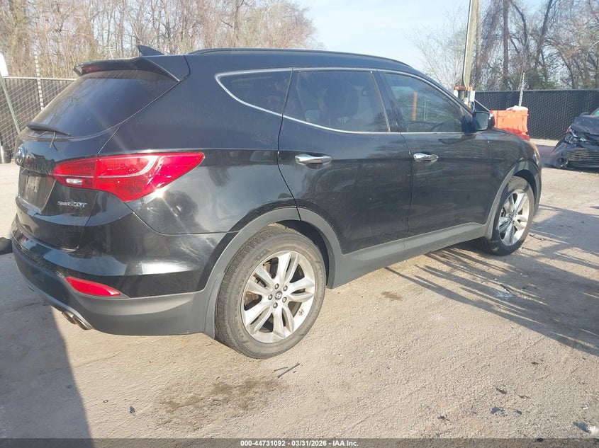 2013 Hyundai Santa fe VIN 5XYZU3LA8DG100946 IAAI salvage auction — HAIL, Salvage (Kansas), sold $1,250 on 2026-07-08 (photo 4)