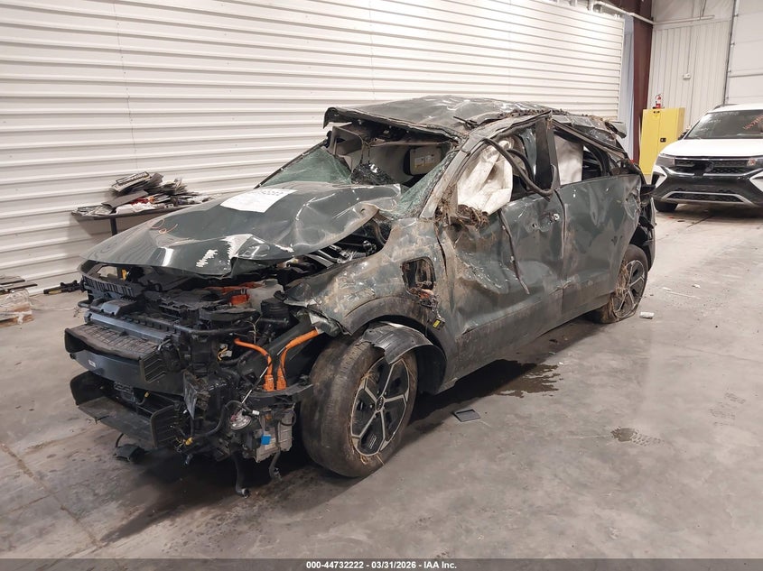2025 Kia Niro VIN KNDCS3LF7S5297752 IAAI salvage auction — ROLLOVER, Salvage (Colorado), sold $250 on 2026-07-22 (photo 2)