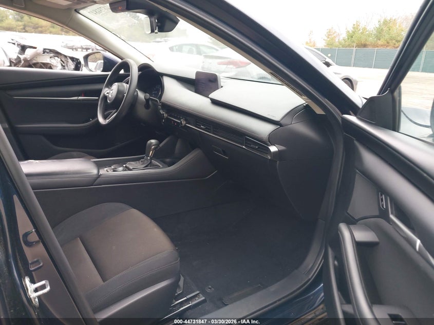 2019 Mazda 3 VIN JM1BPABL0K1106365 IAAI salvage auction — FRONT & REAR, Wait Title, sold $1,100 on 2026-07-21 (photo 5)
