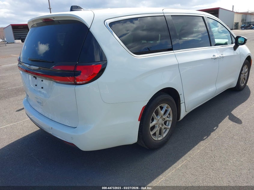 2026 Chrysler Pacifica VIN 2C4RC1BG2TR153665 IAAI salvage auction — WATER/FLOOD, Wait Title, sold $3,200 on 2026-07-21 (photo 4)