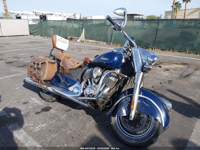 2014 Indian motorcycle co. Chief VIN 56KCCVAAXE3317695 IAAI salvage auction — Unknown, Wait Title, sold $1,600 on 2026-10-20 (photo 1)